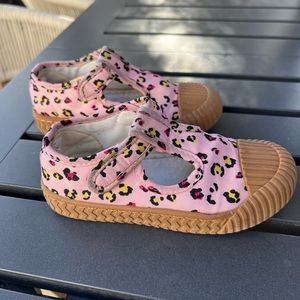 Harper Canyon toddler shoe size 10. Pink leopard